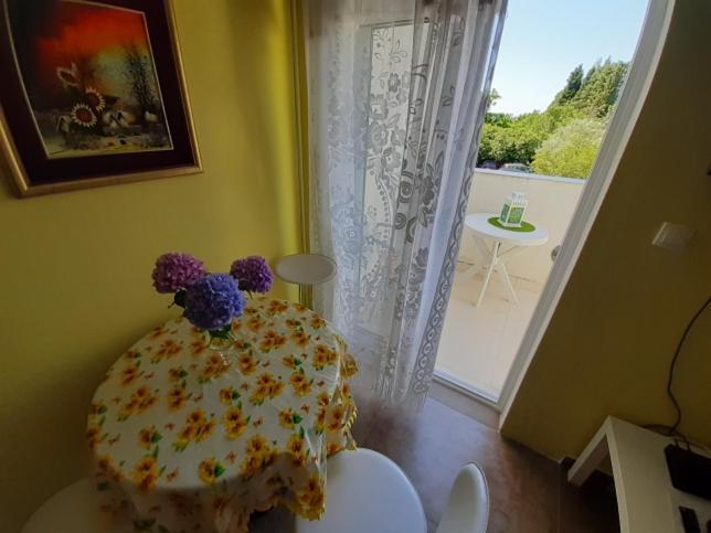 Family Apartment Garden And Sea Petrovac Bagian luar foto